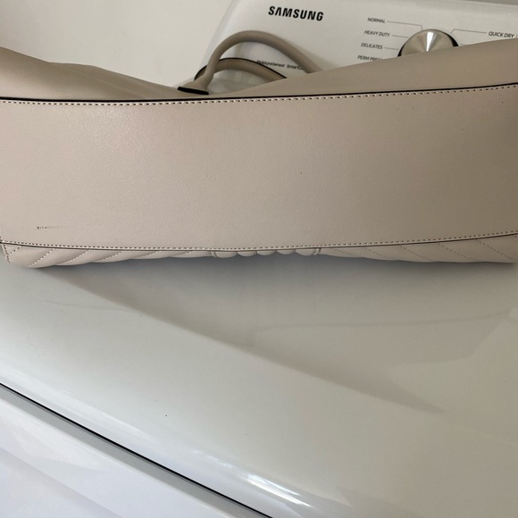 New large beige tote - Picture 6 of 13